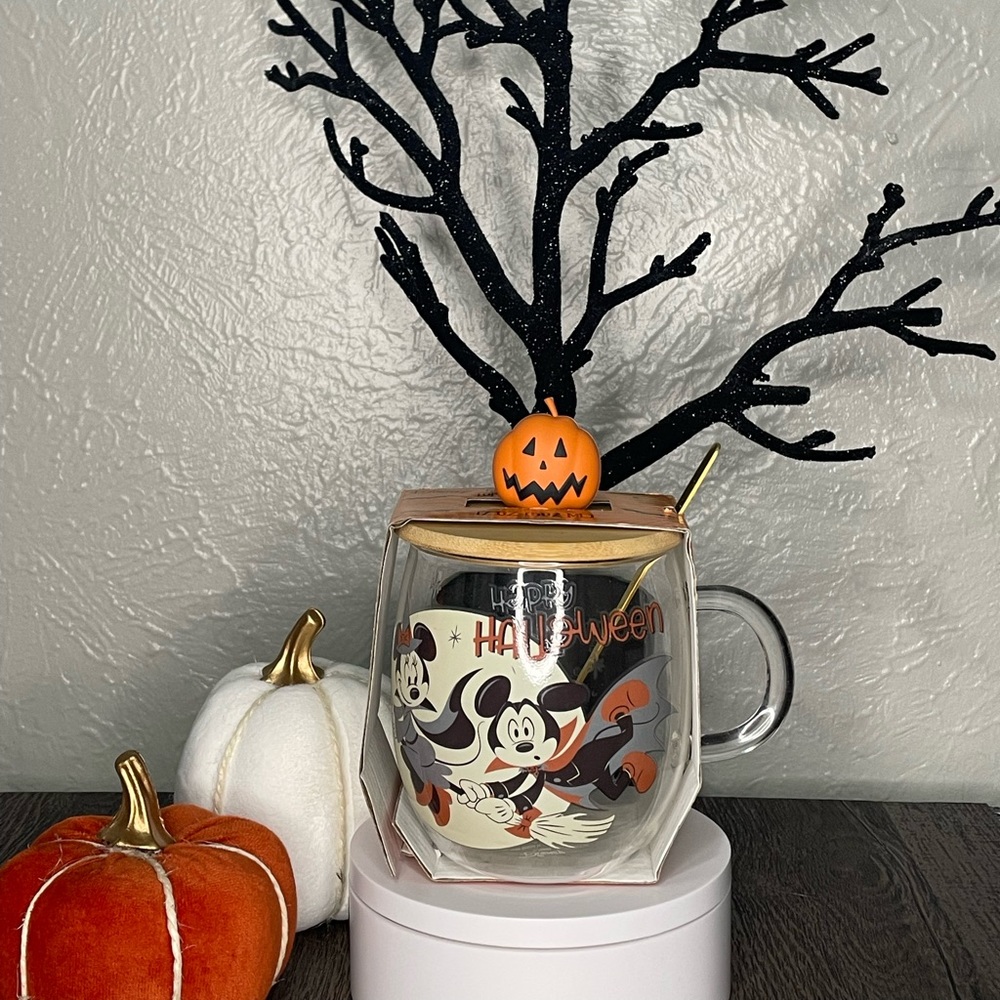 Disney Mickey and Minnie mug